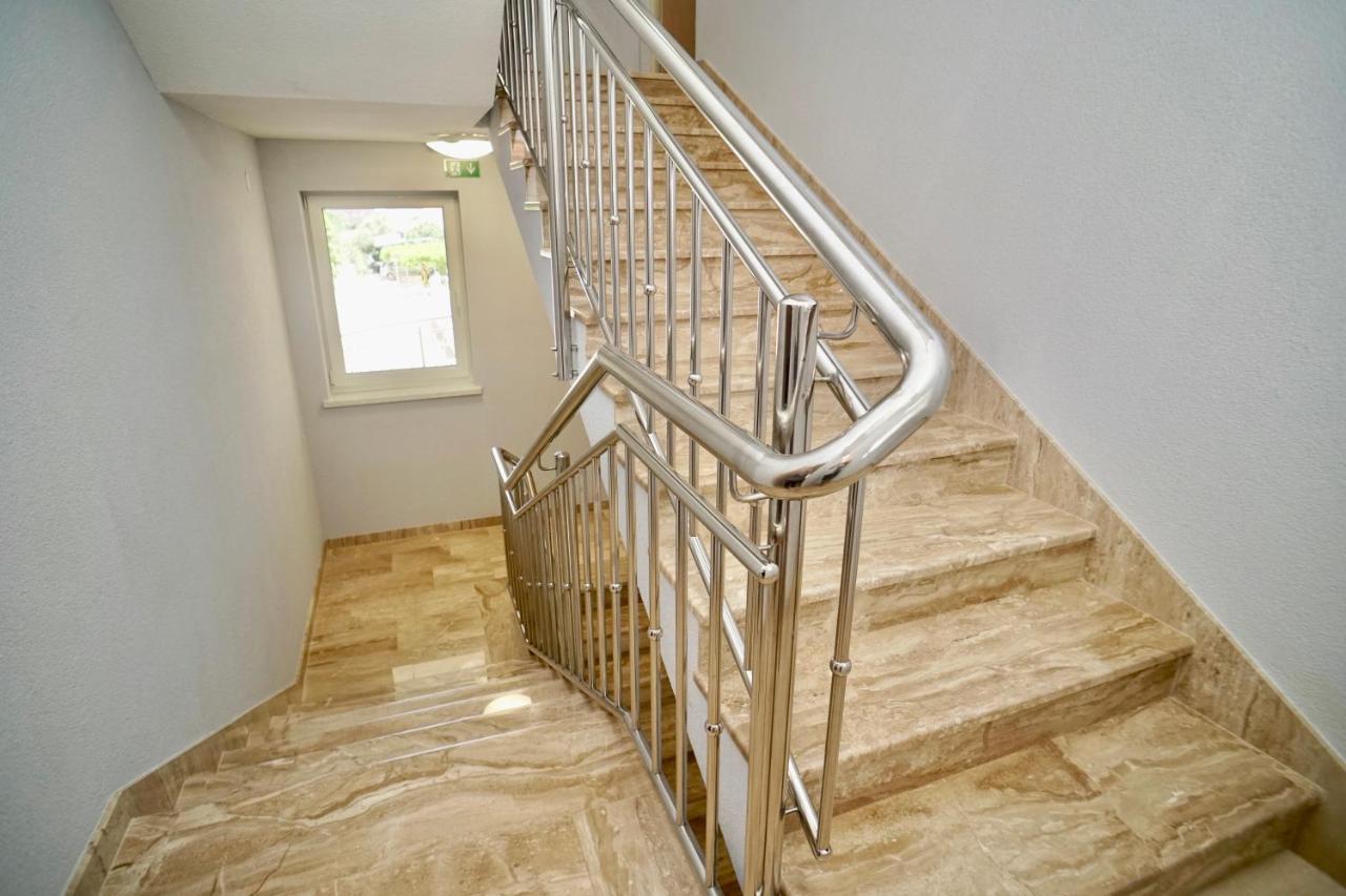 Trogir-Luxury Villa Sapphirus Seget Vranjica Esterno foto