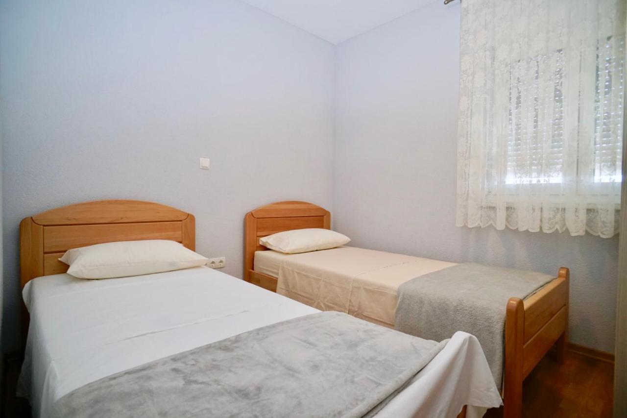 Trogir-Luxury Villa Sapphirus Seget Vranjica Esterno foto