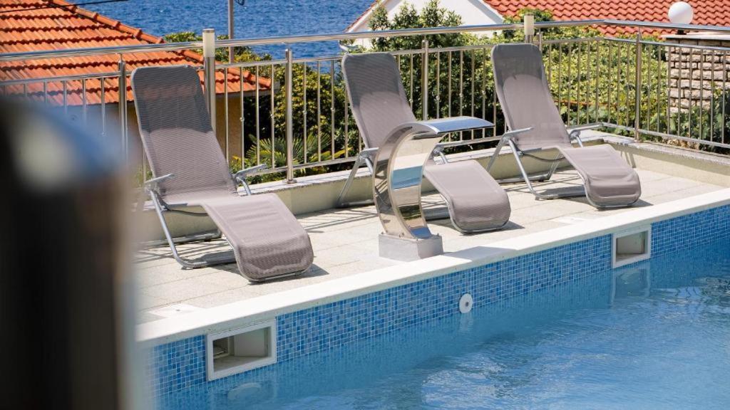 Trogir-Luxury Villa Sapphirus Seget Vranjica Esterno foto