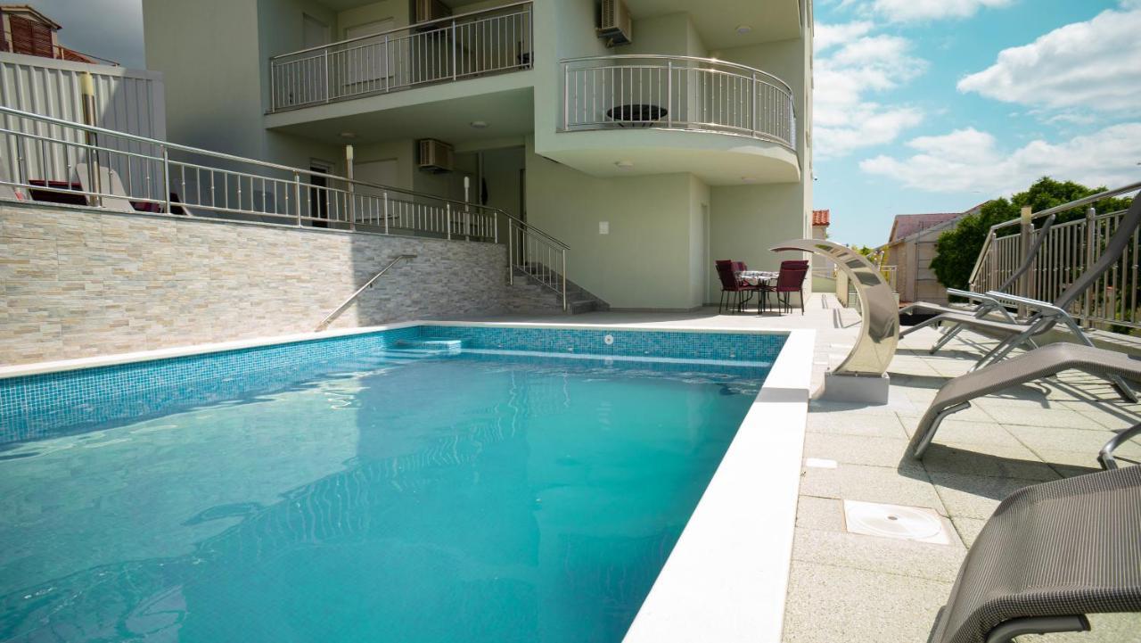 Trogir-Luxury Villa Sapphirus Seget Vranjica Esterno foto